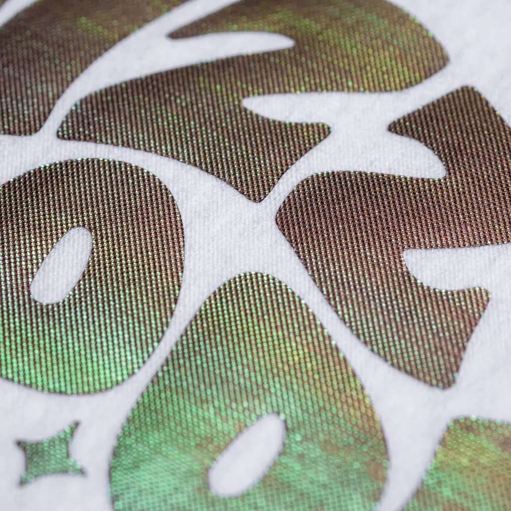 Aurora metallic gold macro.webp